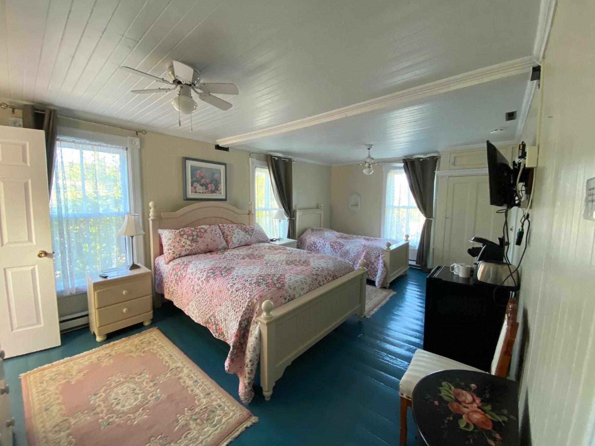 Auberge Maison Gauthier Tadoussac Eksteriør bilde
